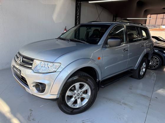 MITSUBISHI PAJERO 3.2 4X4 16V TURBO INTERCOOLER DIESEL 4P AUTOMÁTICO